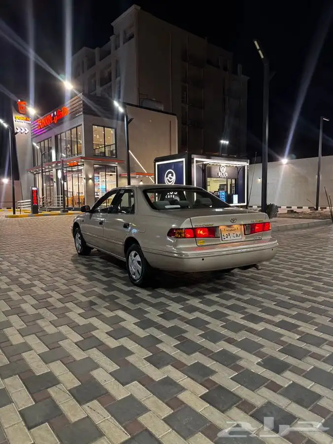 كامري كشميري 2002 2