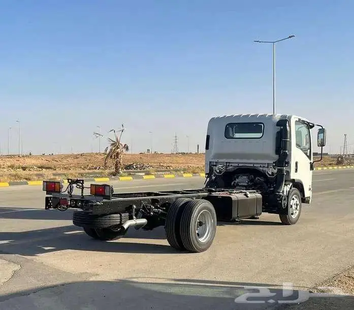 ايسوزه دينا استنادر 6طن موديل 2025 كاش وتمويل اقل الاسعار 6