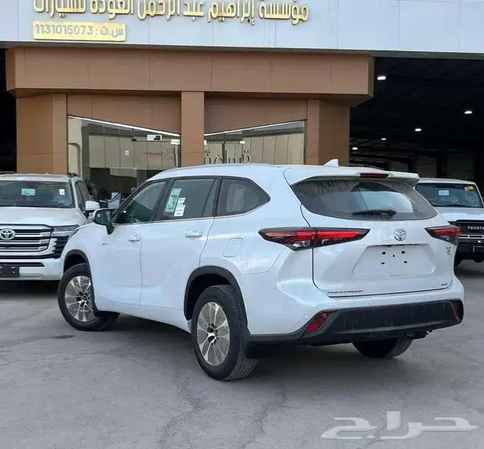 تويوتا هايلندر GLE 2025 5