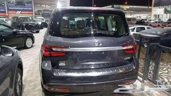 انفينتي QX80 برواكتيف بلاك موديل 2024 10