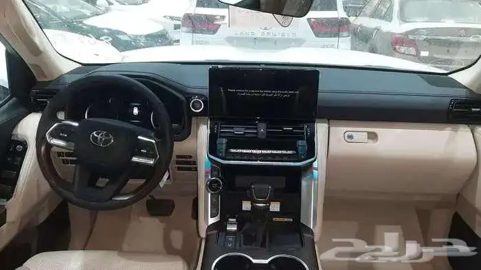 جي اكس ار ال 4 بنزين 2024 سعودي ابيض 5