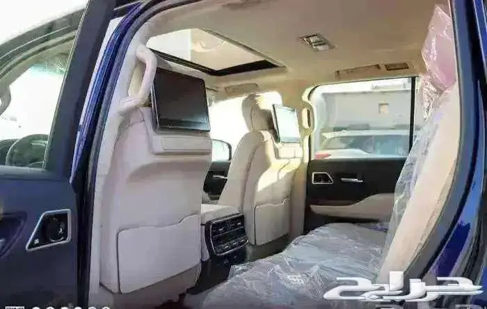 تويوتا لاند كروزر VXR بنزين كحلي لوحات 2023 5