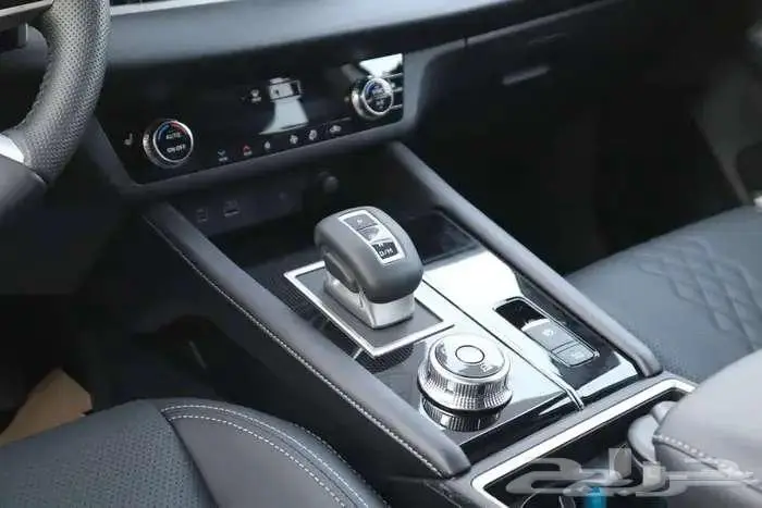 ميتسوبيشي اوتلاندر 2025 7