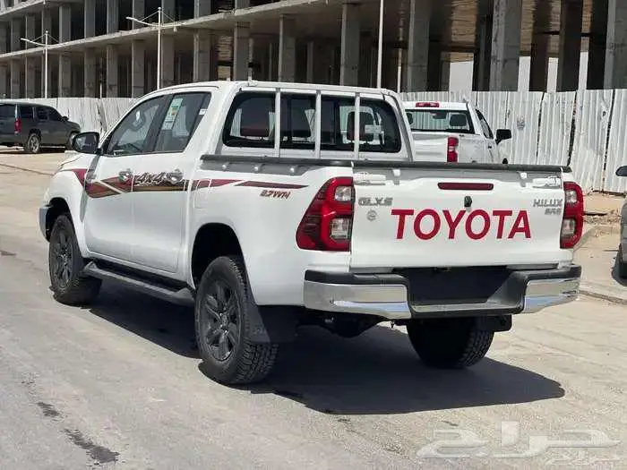 تويوتا هايلكس 2025 GLXS بريمي دبل فل كامل اتوماتيك كاش وبنك 2