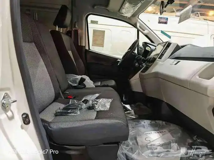 باص بضاعة ديزل توماتيك باب مفصلي 2025 10