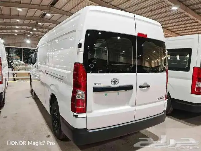 باص بضاعة ديزل توماتيك باب مفصلي 2025 11