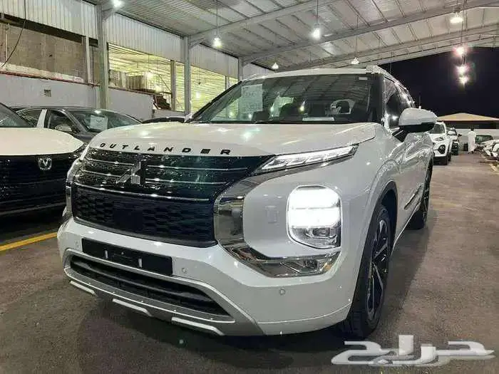 ميتسوبيشي اوتلاندر بريميوم 2025 (كاش-أقساط) 1