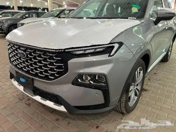 فورد تيريتوري 2024 تيتانيوم بالنقد والتقسيط 7