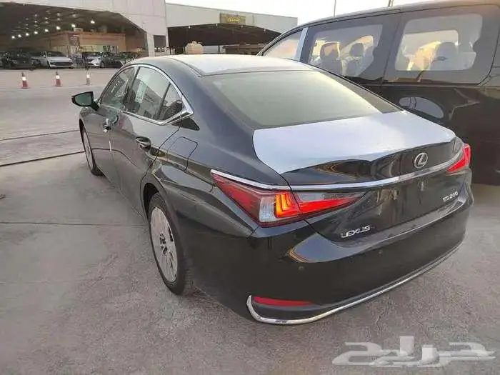 لكزس ES250 AA بنزين 2025 كاش واقساط 14