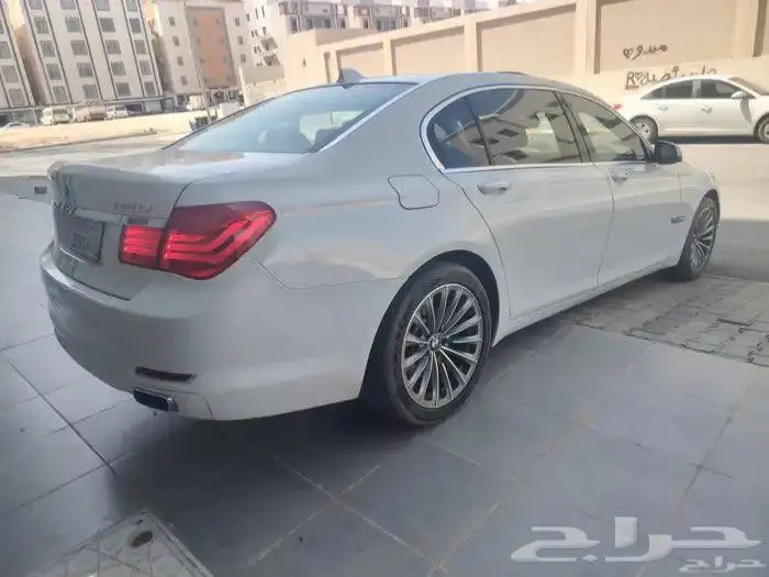 قمة النظافة بي ام 740 2011 4