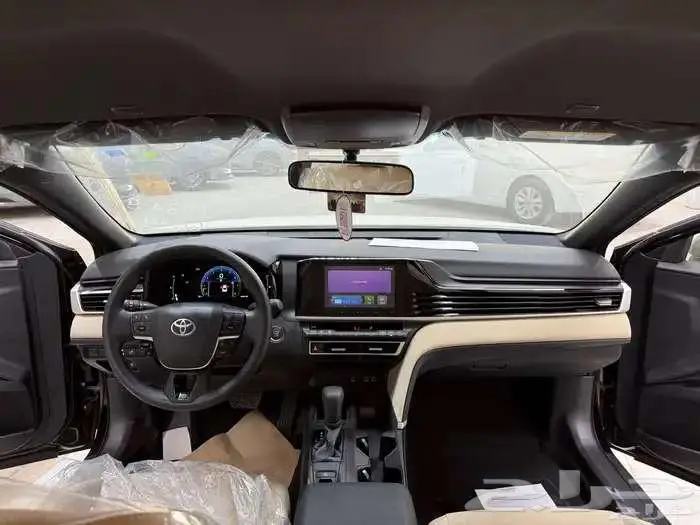 كامري 2025 E سعودي اسود ( اقساط بنوك ) او كاش 7