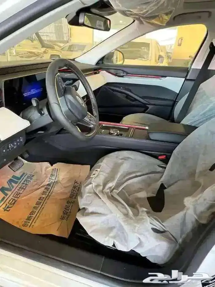 فورد تورس تيتانيوم 2026 متوفر لدي الحسن 4