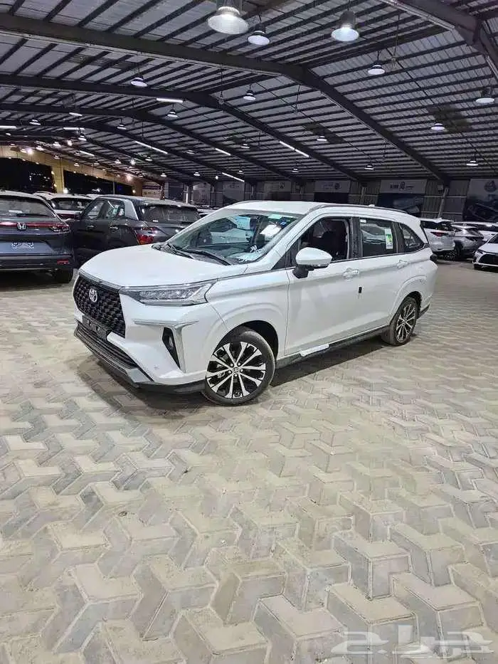 تويوتا فيلوز GLX موديل 2025 0