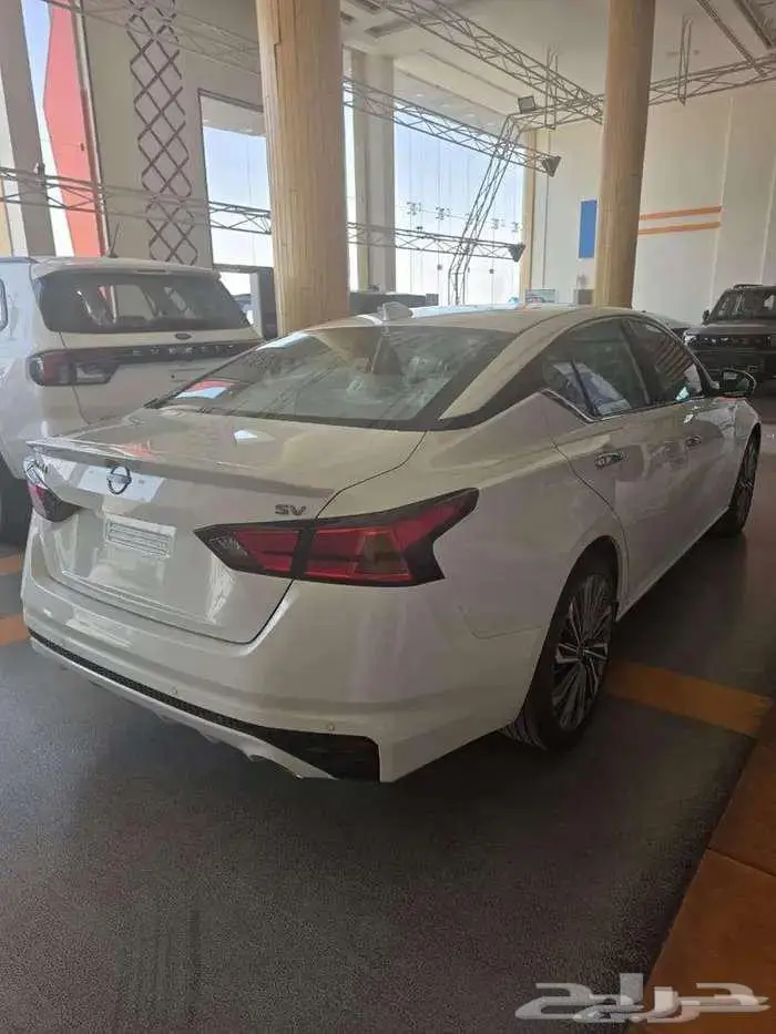 نيسان التيما نص فل 2026 كاش وأقساط 7