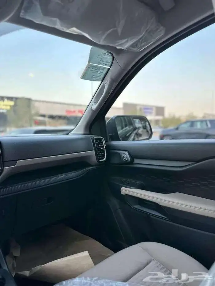 فورد ايفرست XLS استاندر دبل 2025 كاش وبنوك 6