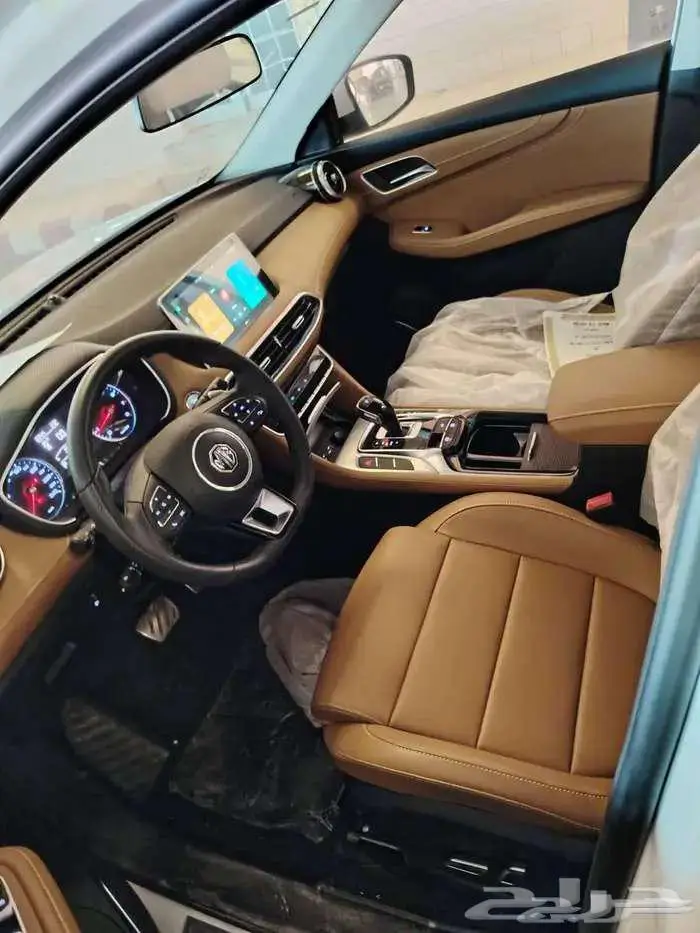 MG HS 2024 قير اوتماتيك بنزين 16