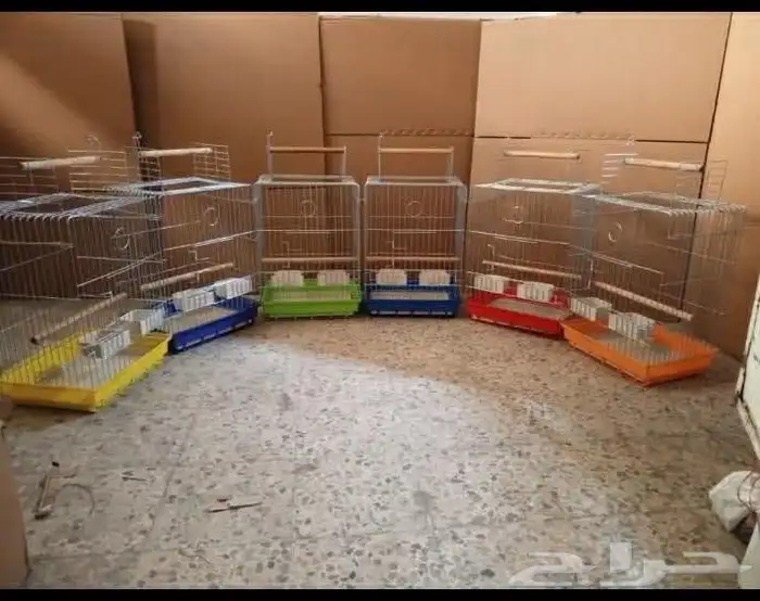 اقفاص كاسيكو متوفر منها 5اللوان 1