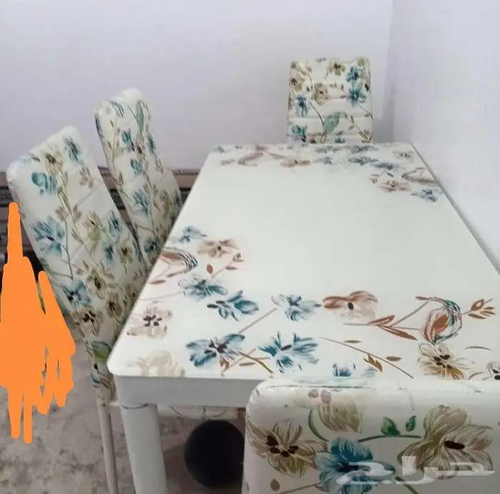 طاولة طعام 0