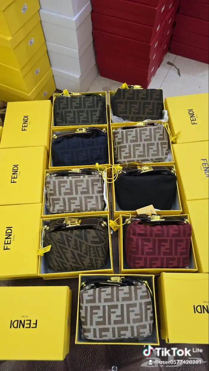 شنط ماركات ماستر جمله وقطاعي رقم التوصل 5