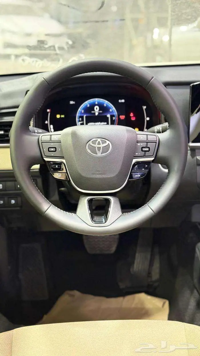 تويوتا كامري 2025 LE 15