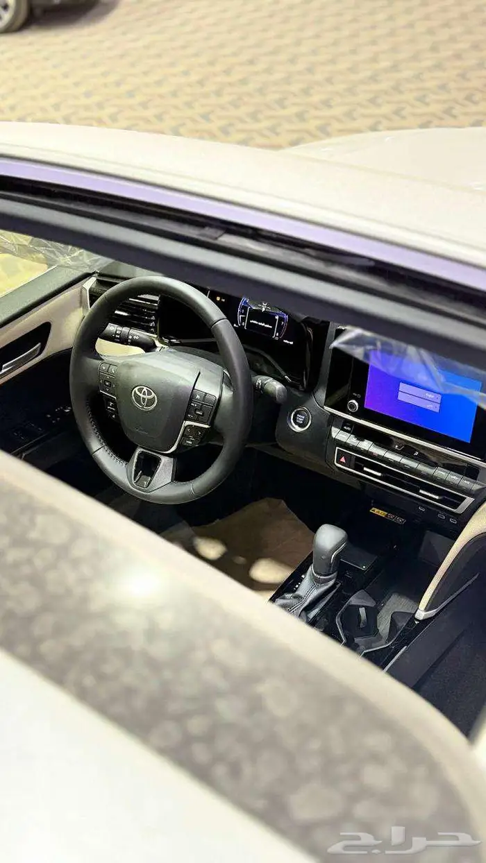 تويوتا كامري 2025 LE 42