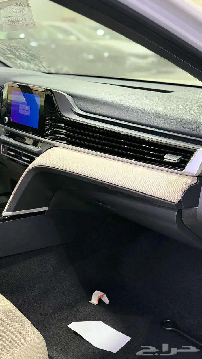 تويوتا كامري 2025 LE 13