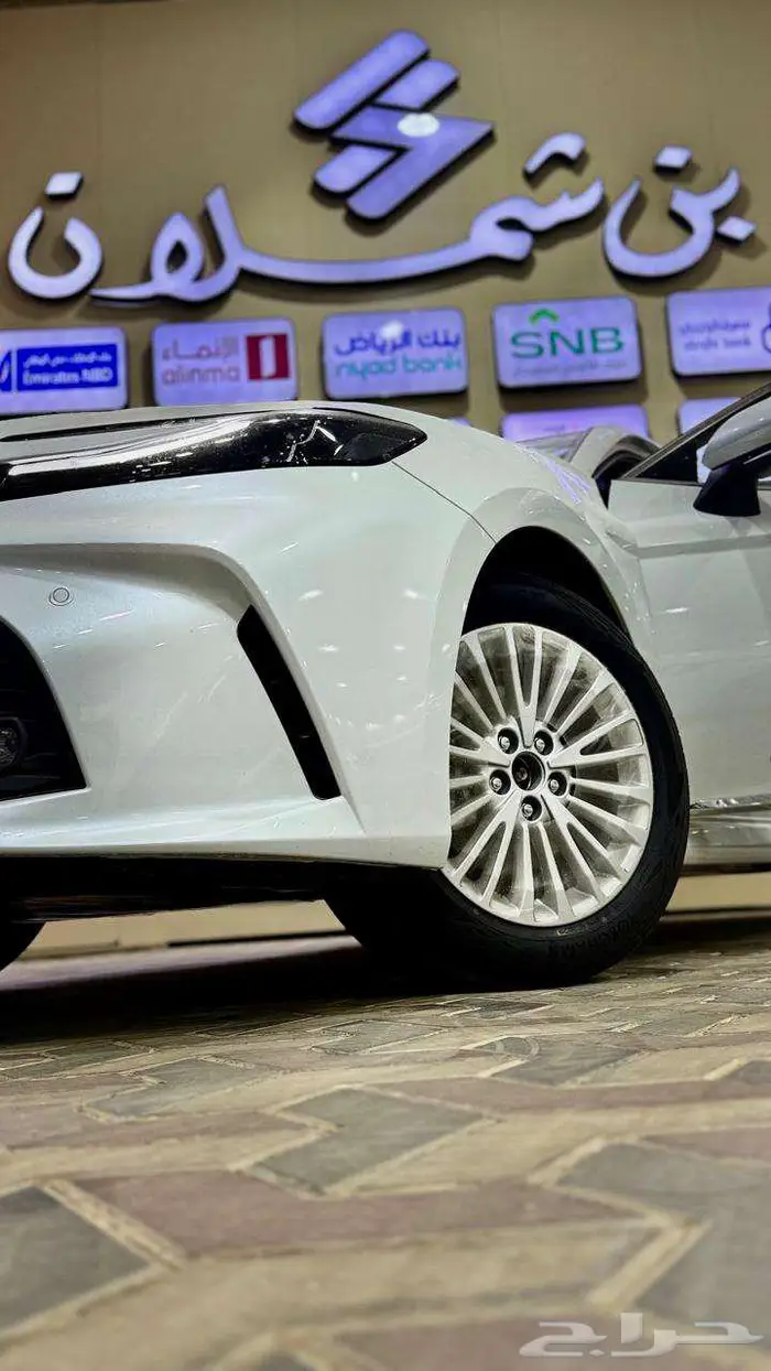 تويوتا كامري 2025 LE 33