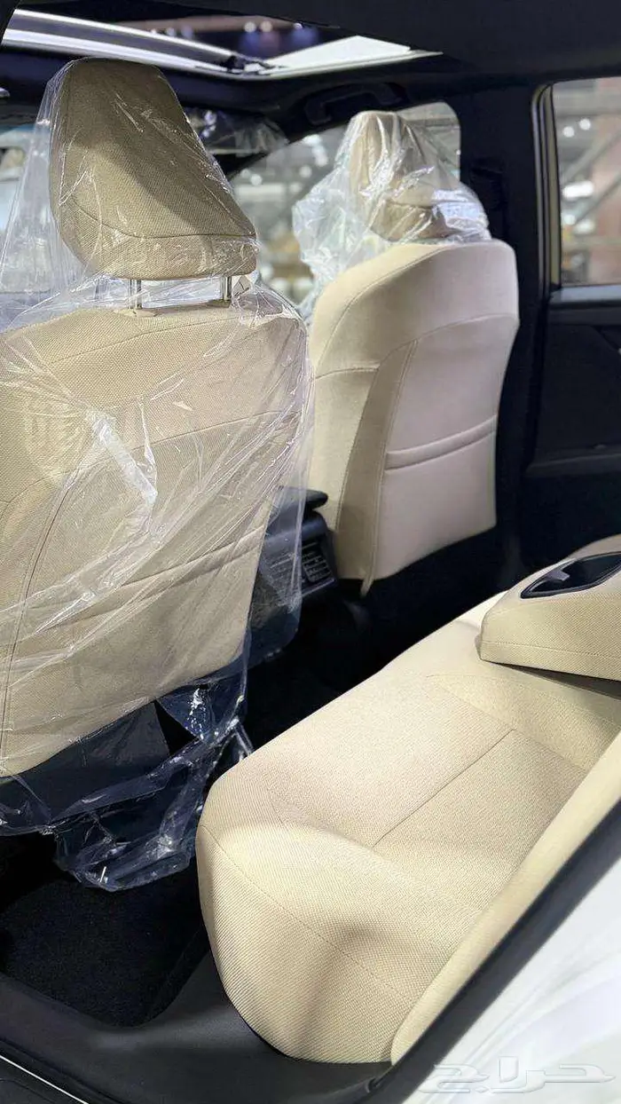 تويوتا كامري 2025 LE 7