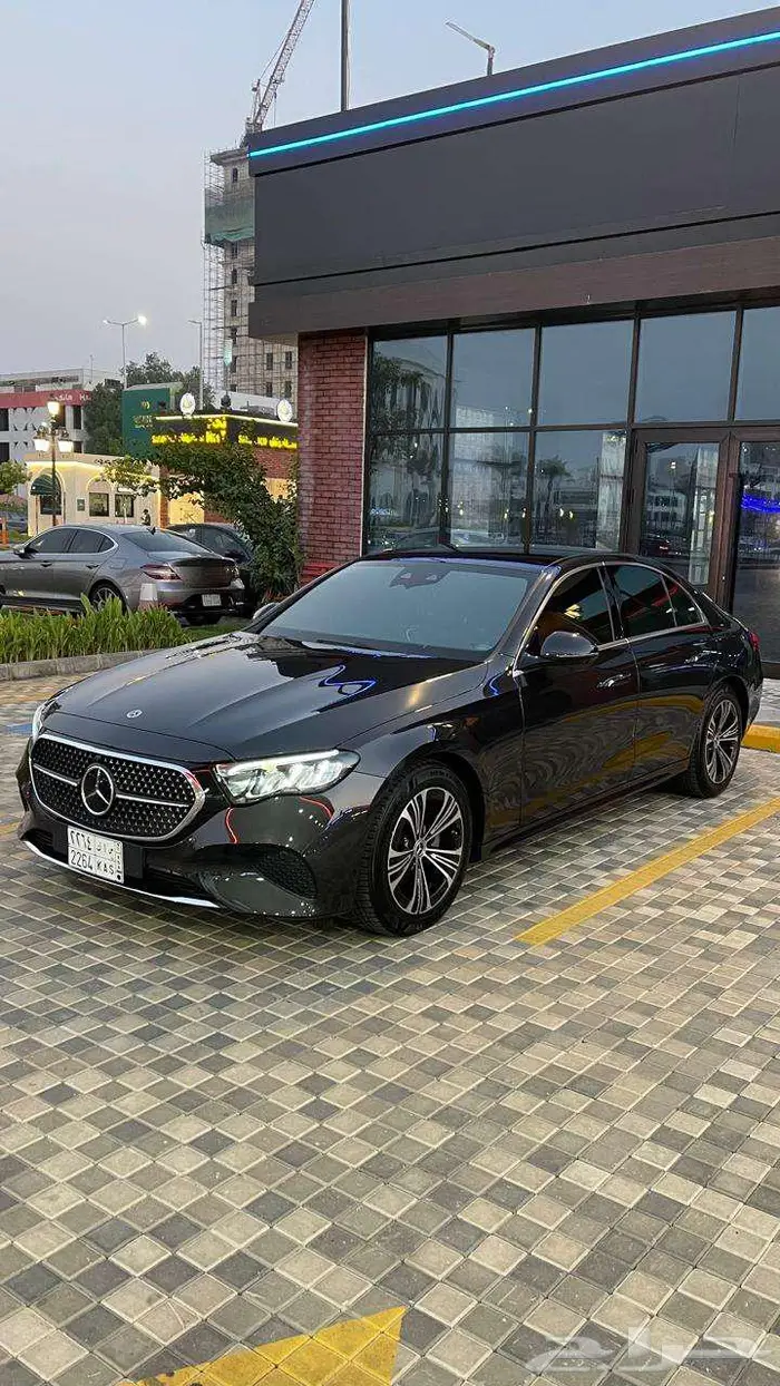 مرسيدس E200 موديل 2024 5