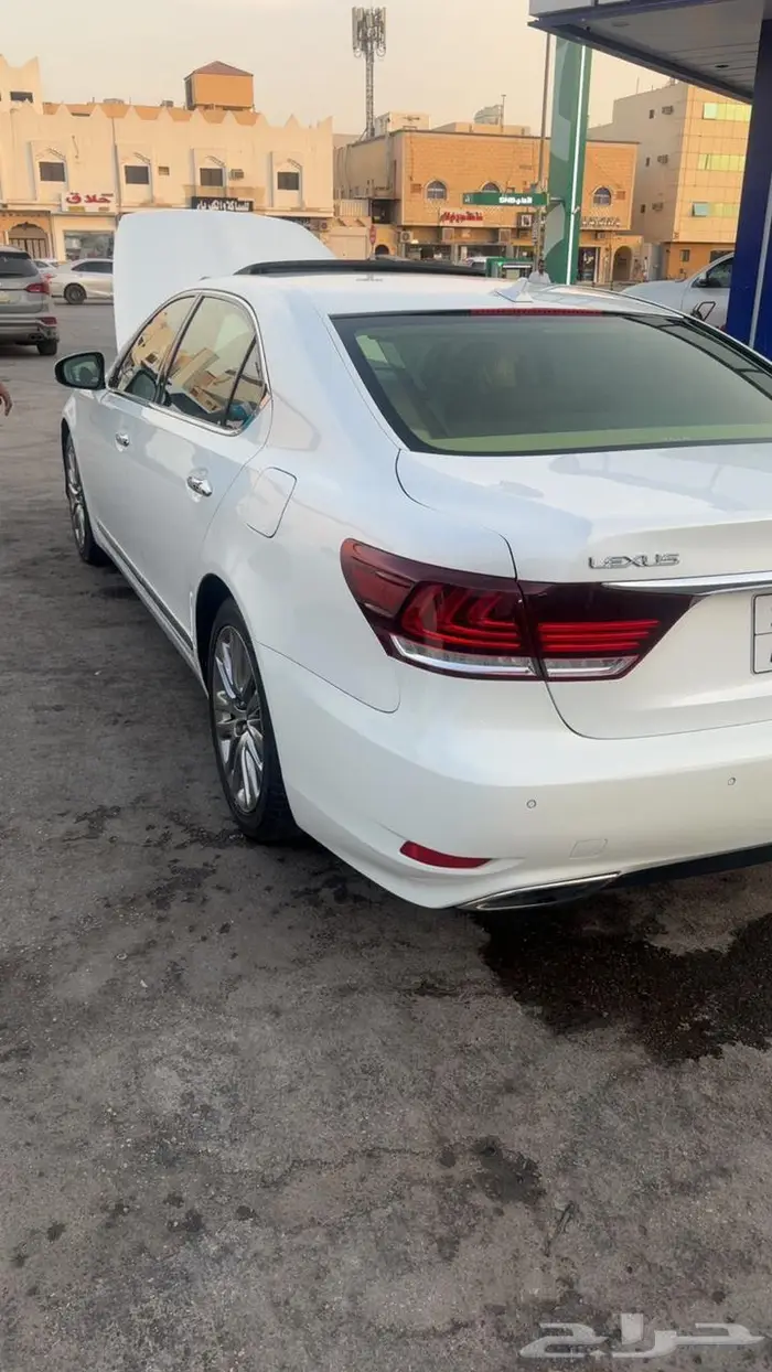 لكزس LS460 موديل 2013 نظيف جدا لارج سعودي 2