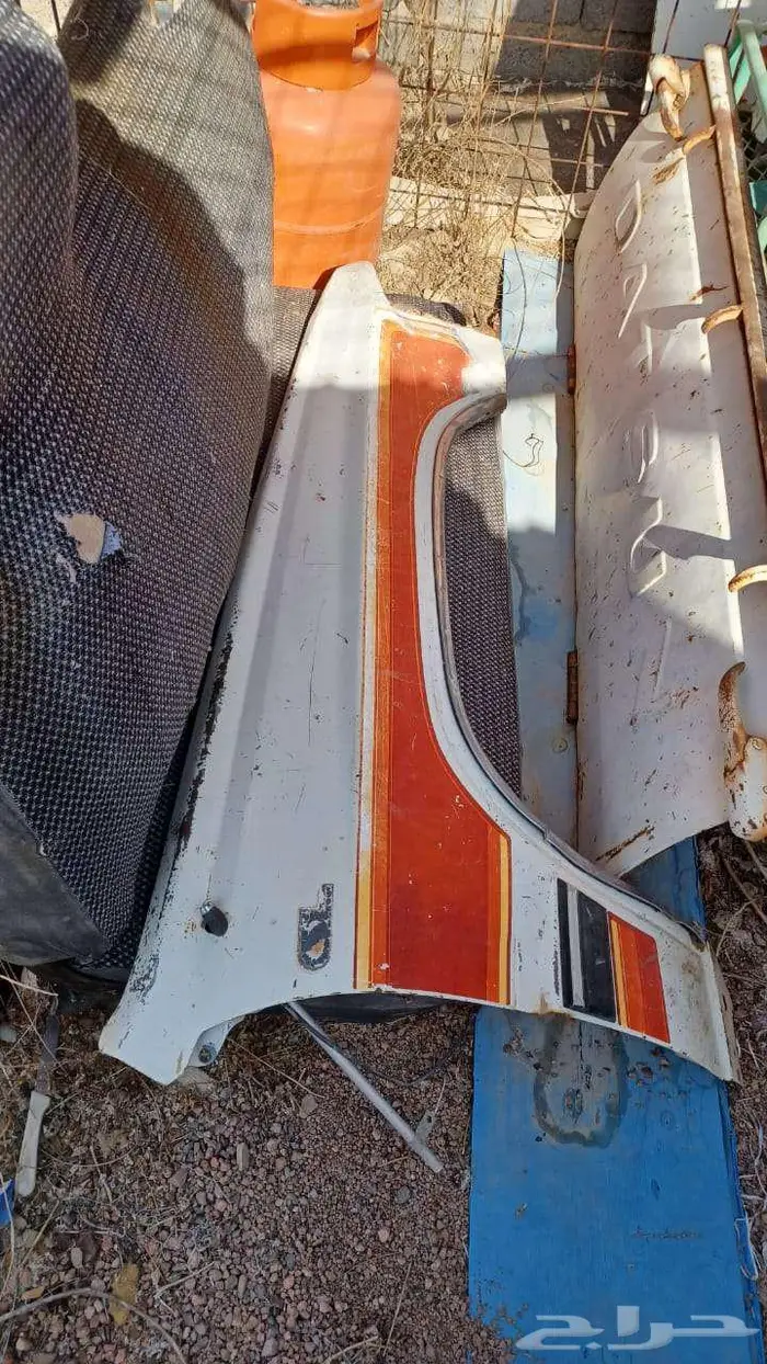 للبيع قطع هلكس تشليح من مديل 84 إلى 88 81