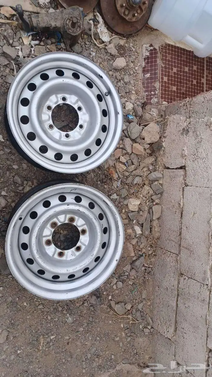 جنوط جيب 97 للبيع بكفراتها الحد 1500 السوم 1200 4