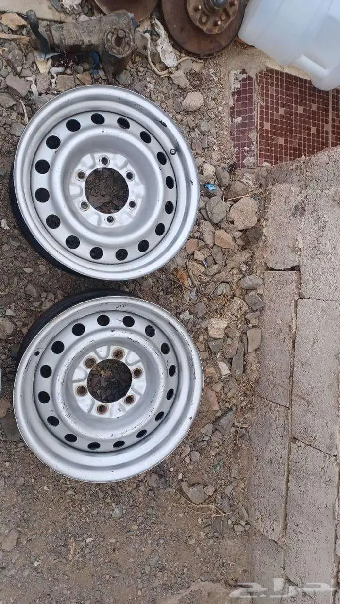 جنوط جيب 97 للبيع بكفراتها الحد 1500 السوم 1200 5