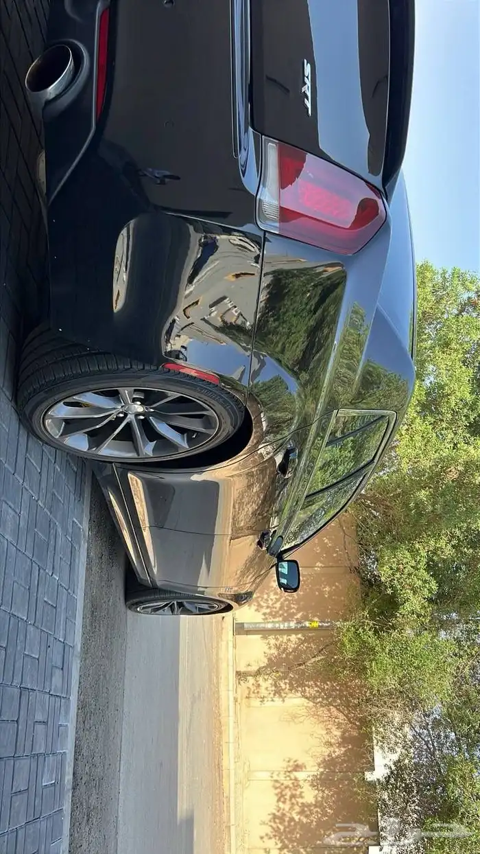 كرايسلر SRT 8