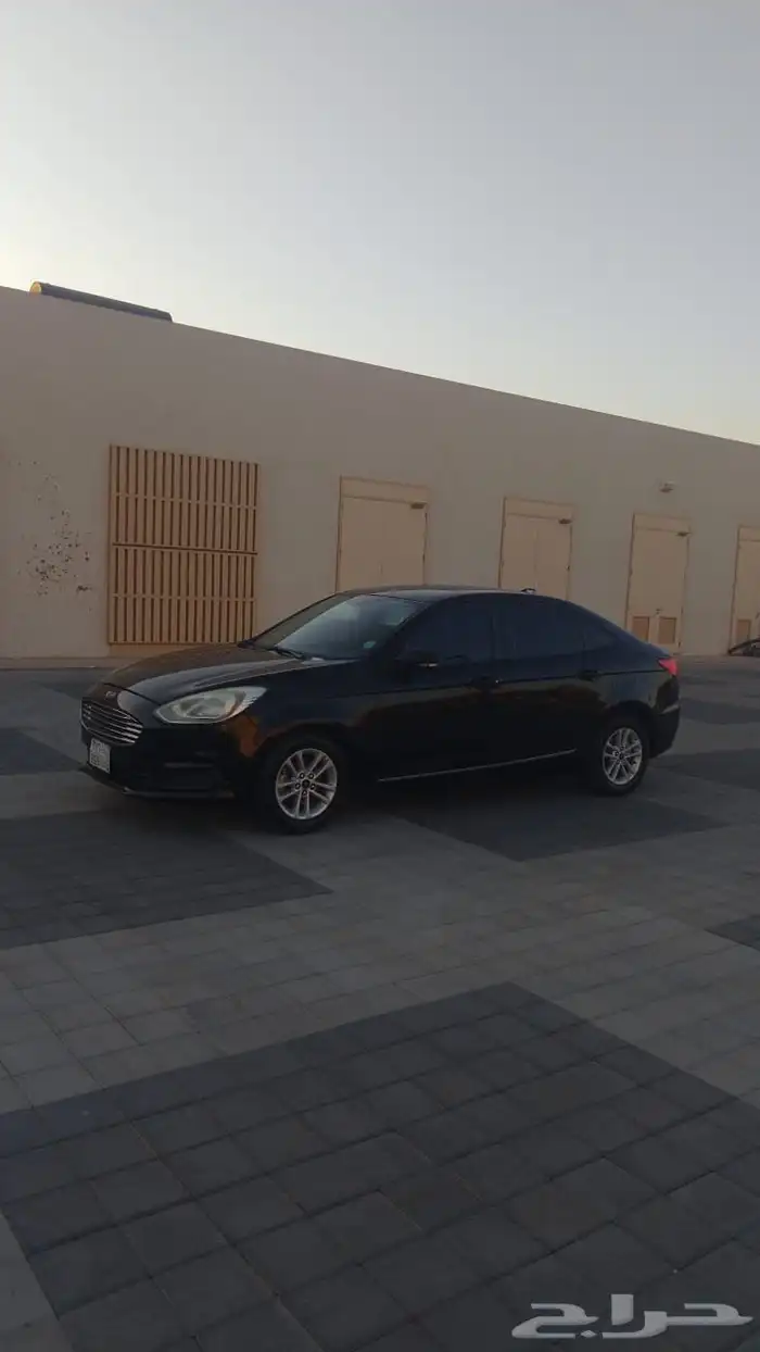 فورد اسكورت 8
