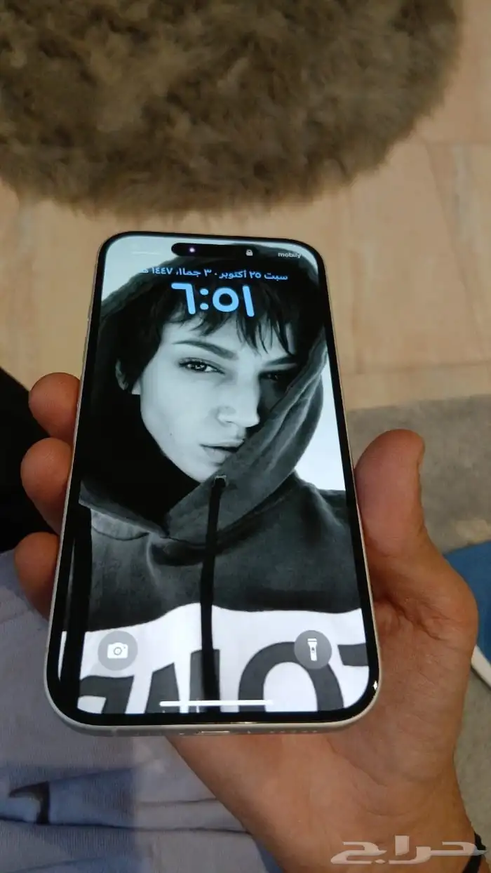 آيفون 16   128 5