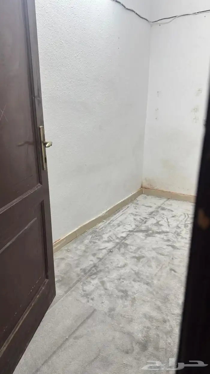 كامري غرفه للايجار نظيفه 6