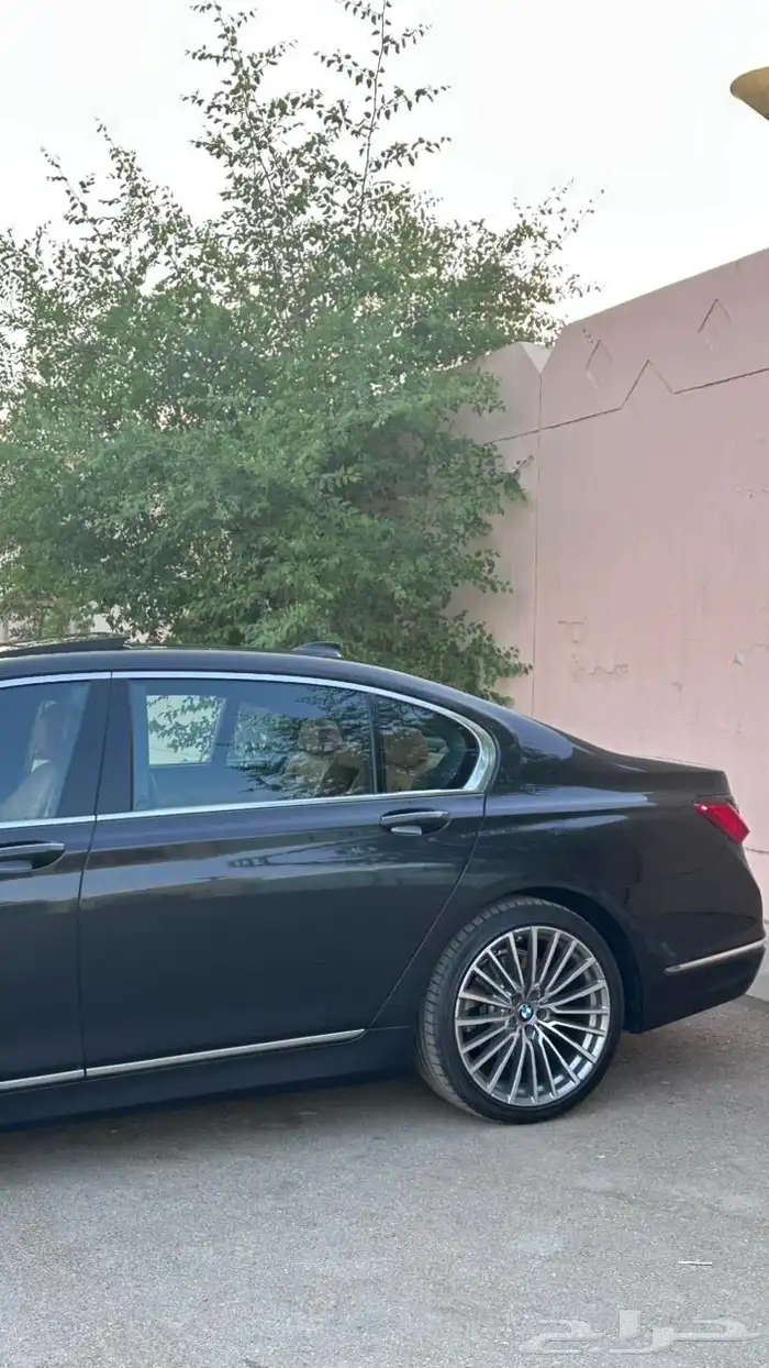 بي إم دبليو 2021 Li730 ممشى 45 الف 2