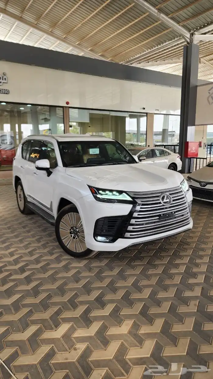 جيب لكزس LX600 BB سعودي 2025 بسعر 539000 شامل 5