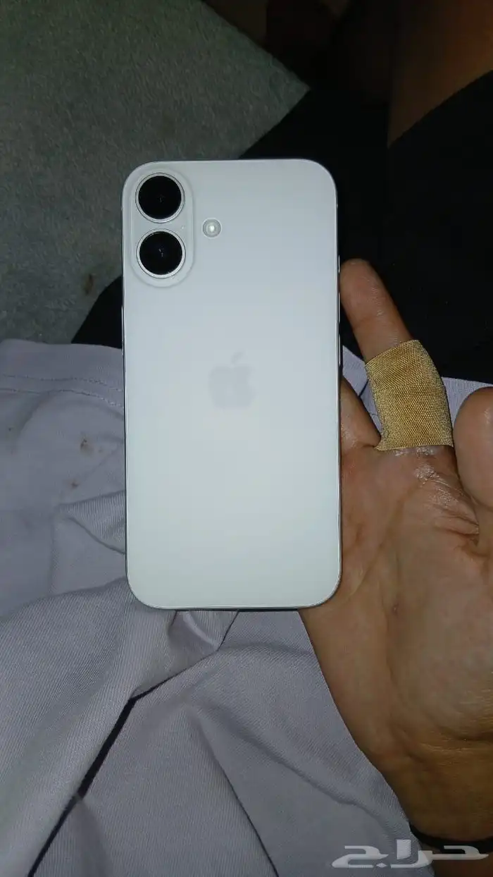آيفون 16   128 3