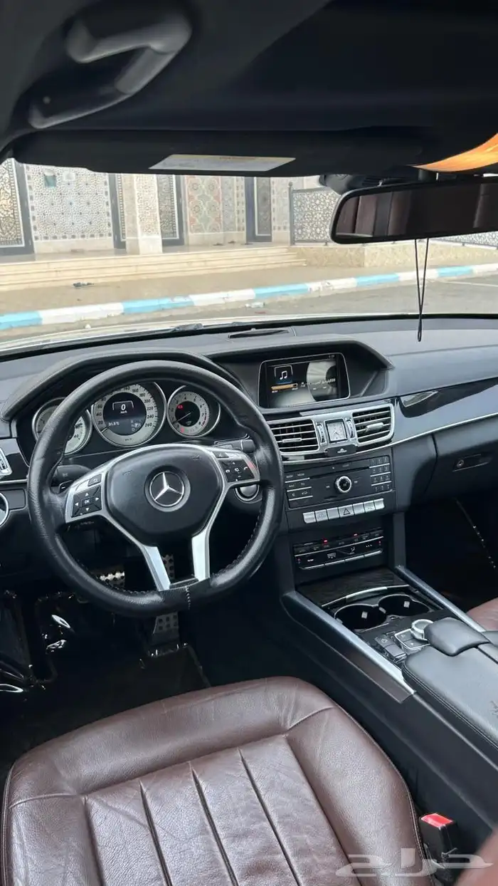 مرسيدس E300 2016 نظيفة جدا  جدا 7