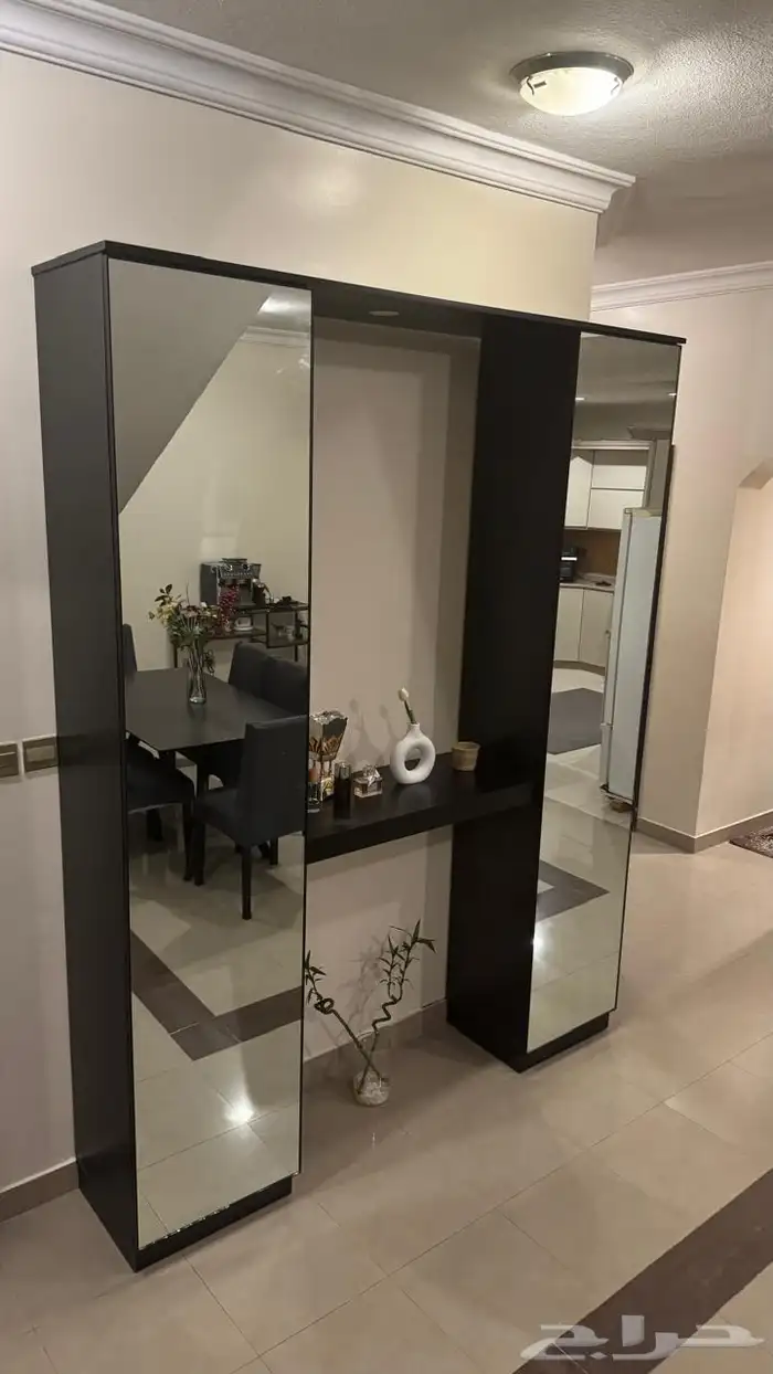 دولاب استقبال وتعليق عبايات 3