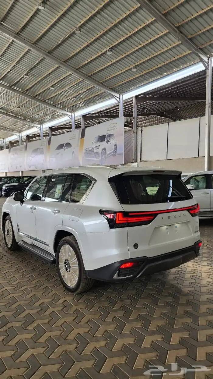 جيب لكزس LX600 BB سعودي 2025 بسعر 539000 شامل 7