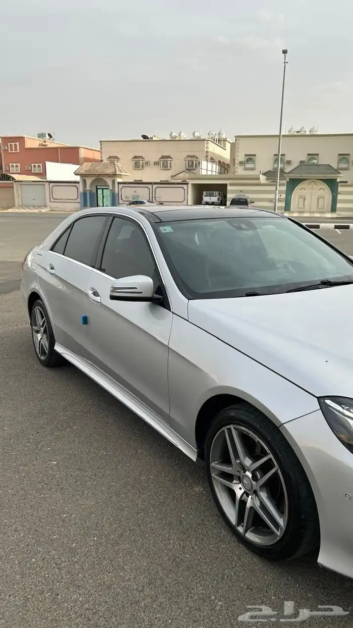 مرسيدس E300 2016 نظيفة جدا  جدا 2
