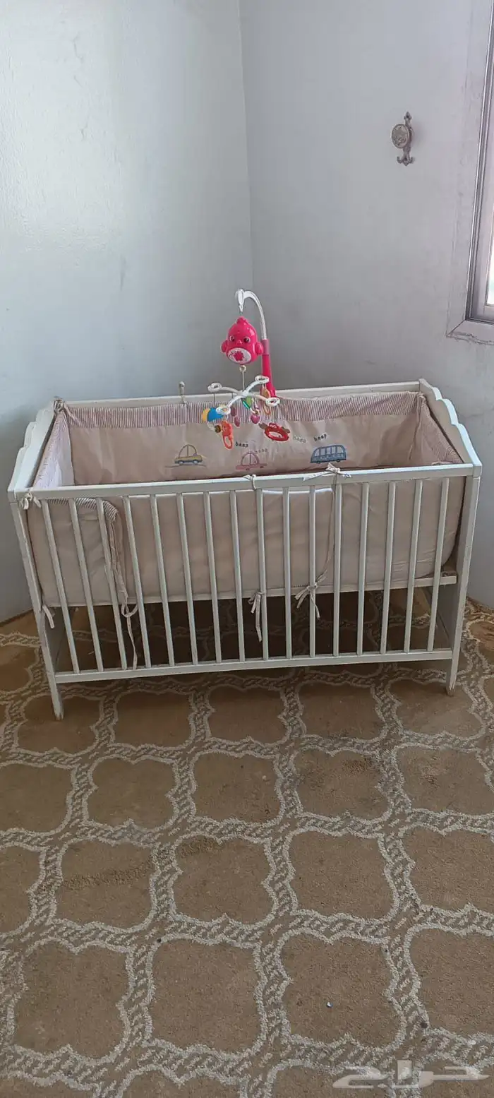 سرير اطفال شكل حديث 1