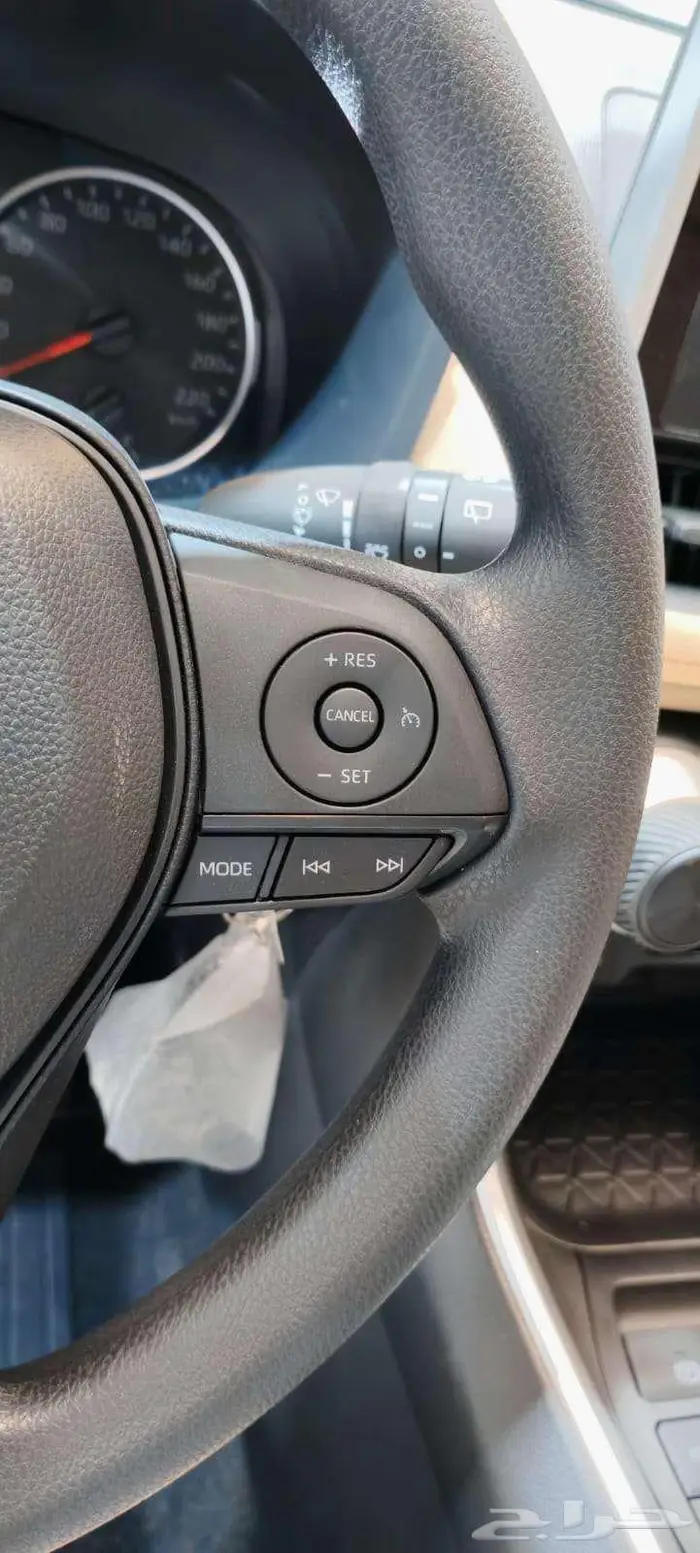 تويوتا راف فور استاندر بدون دبل 2025 بنزين 6