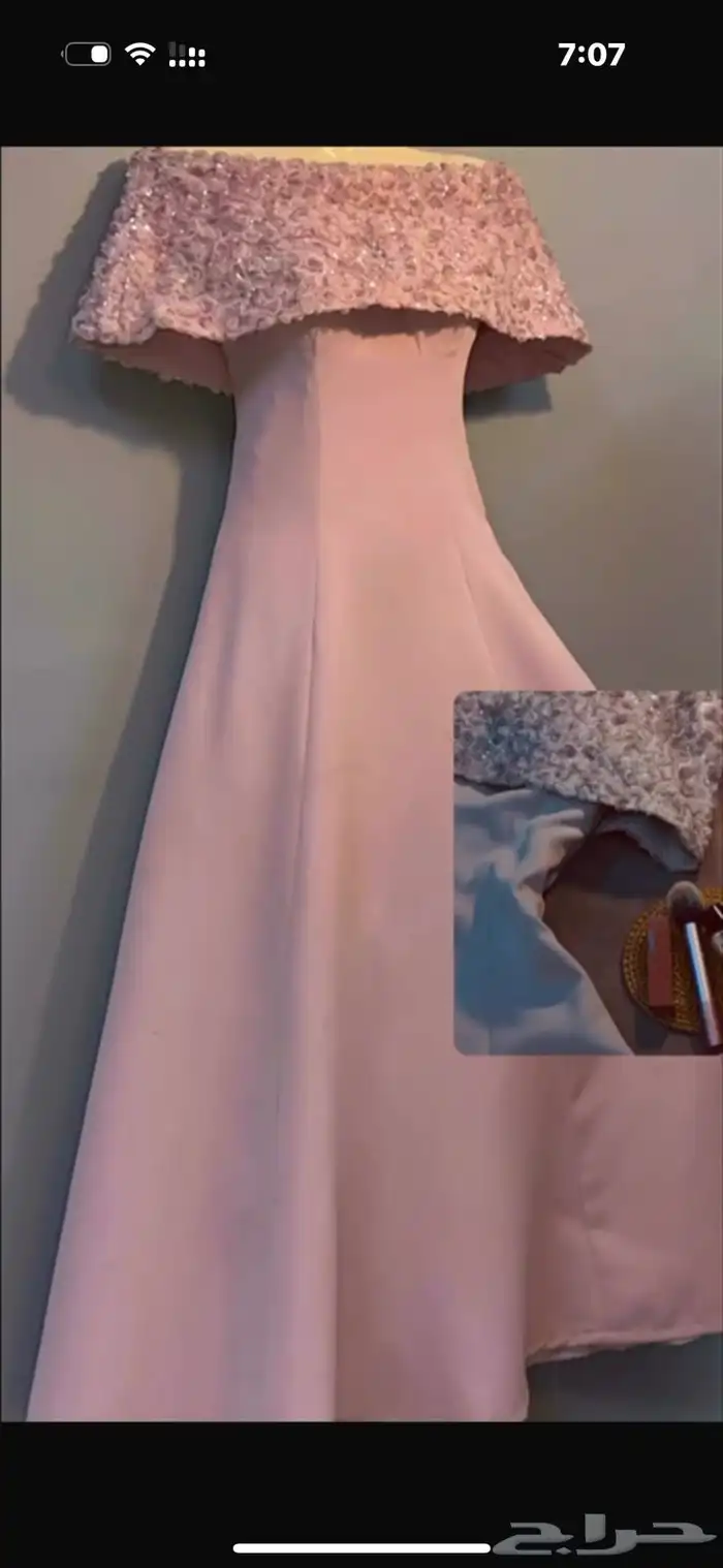 فساتين مستعمله 20 ساعه تقريبا  للأستفسار 3
