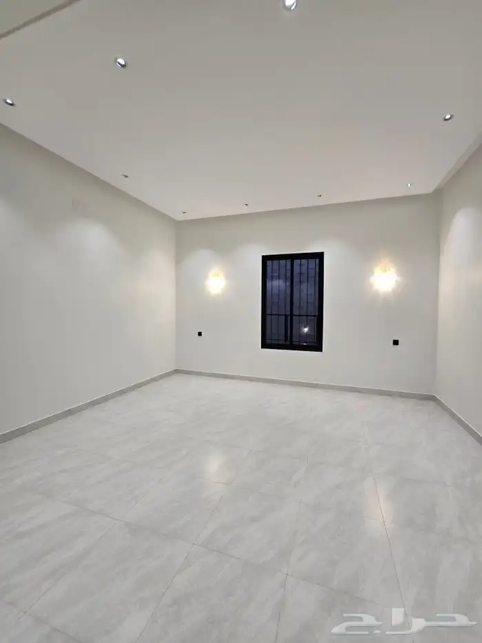 للبيع روف علوى مع ملحقVIP بمدخل سياره من700 ألف أبها المحالة 20