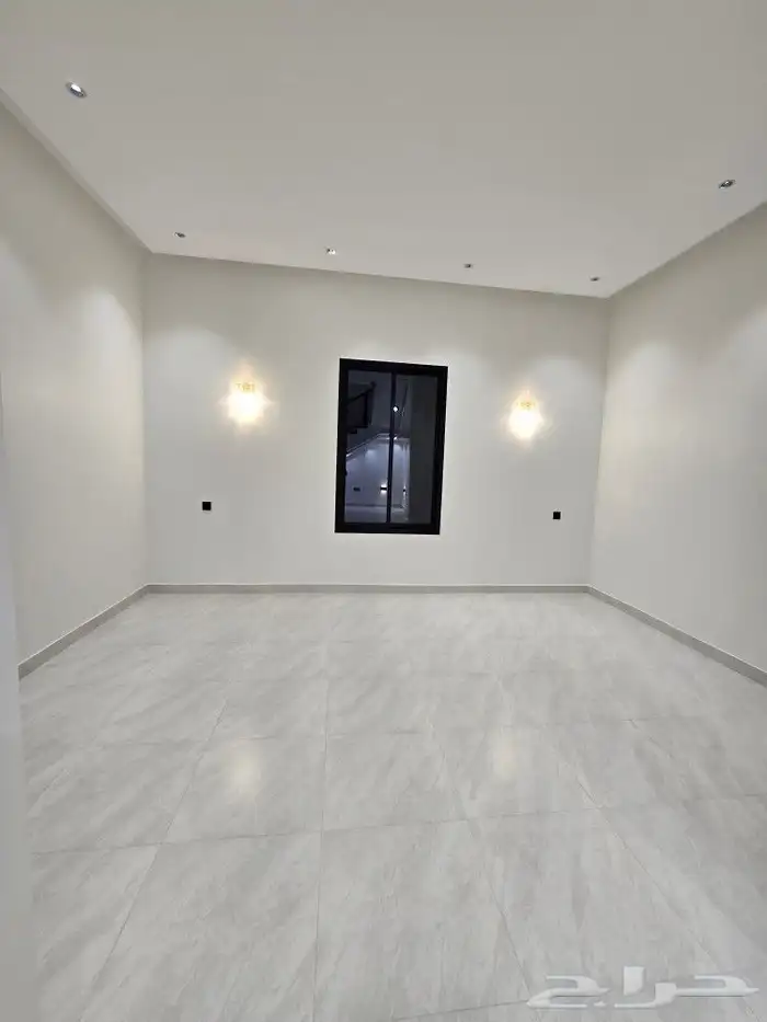 للبيع روف علوى مع ملحقVIP بمدخل سياره من700 ألف أبها المحالة 16