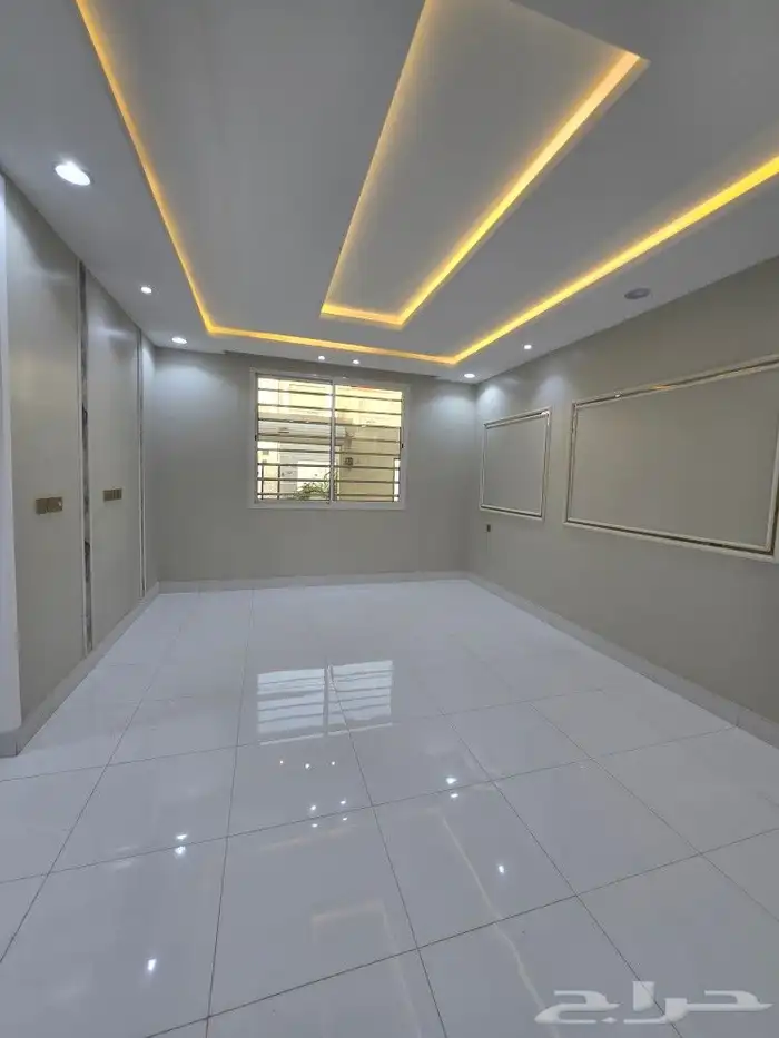 للبيع متبقي شقه ارضي 6غرف حوش مدخل سياره 520ألف أبها المحالة 5